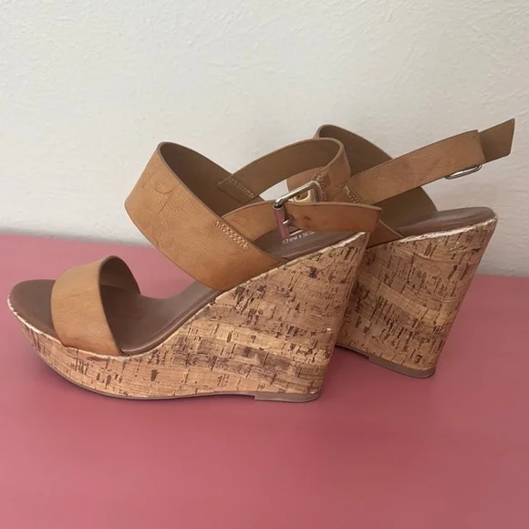 Mossimo Supply Co. Women's Tan Wedge Sandals - Picture 5 of 5